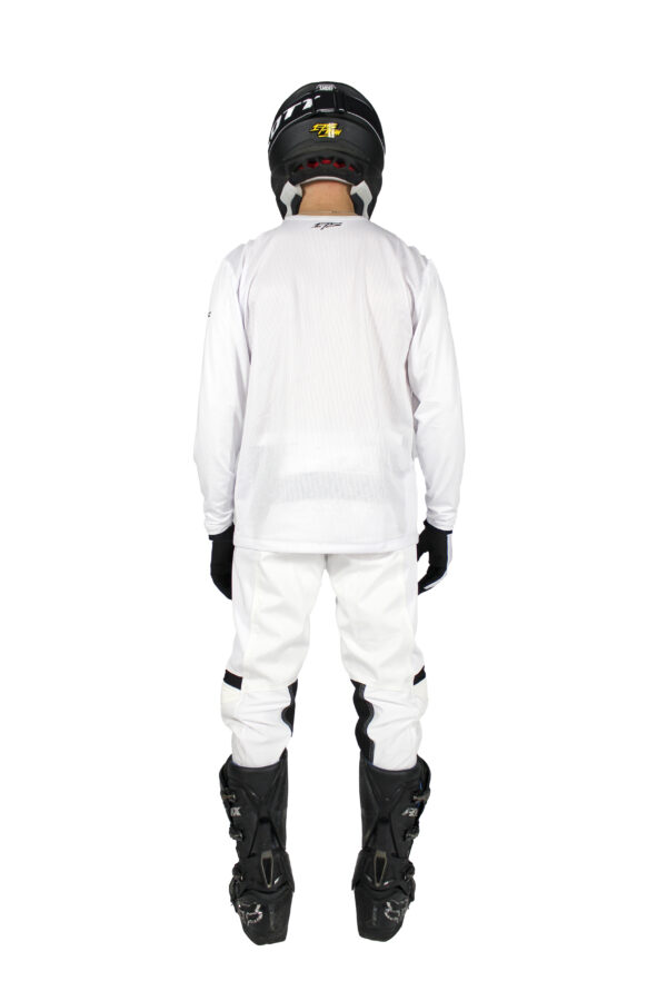 25-CLASSIC • WHITE – Image 4