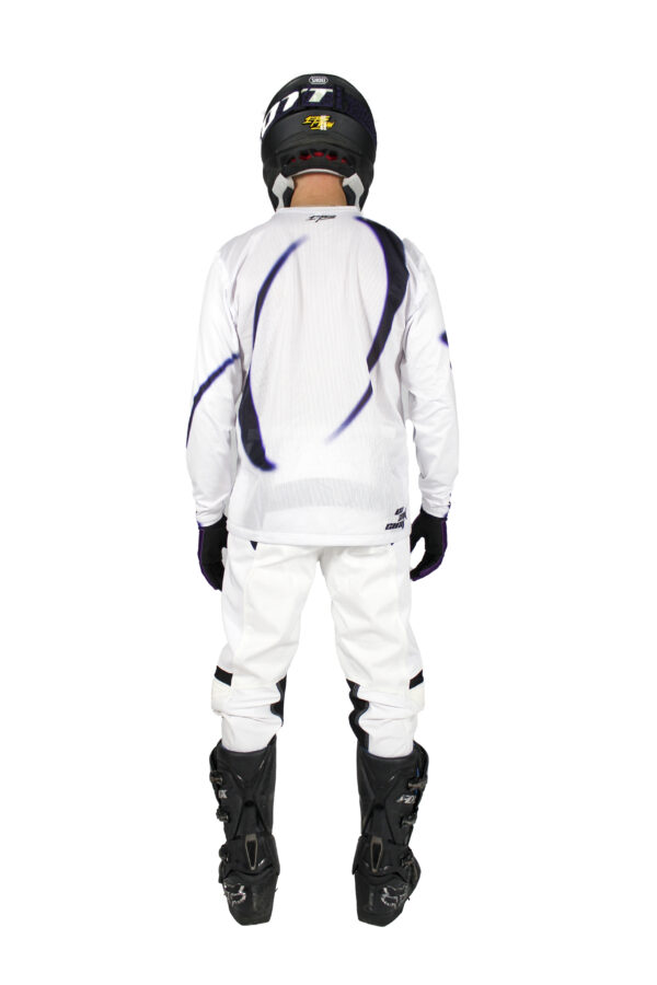 25-TECHNO • WHITE – Image 9