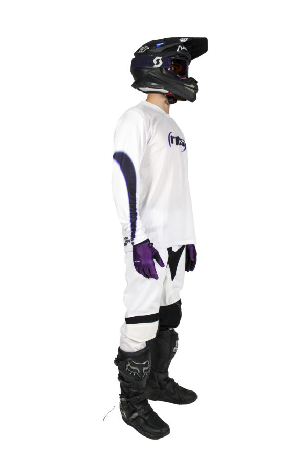 25-TECHNO • WHITE – Image 6
