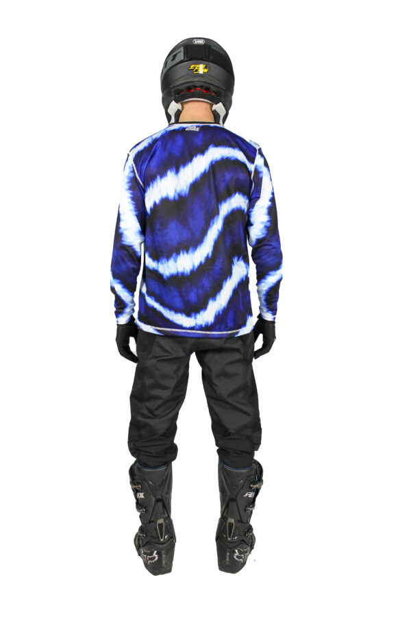 25-CHILL • BLUE – Image 10